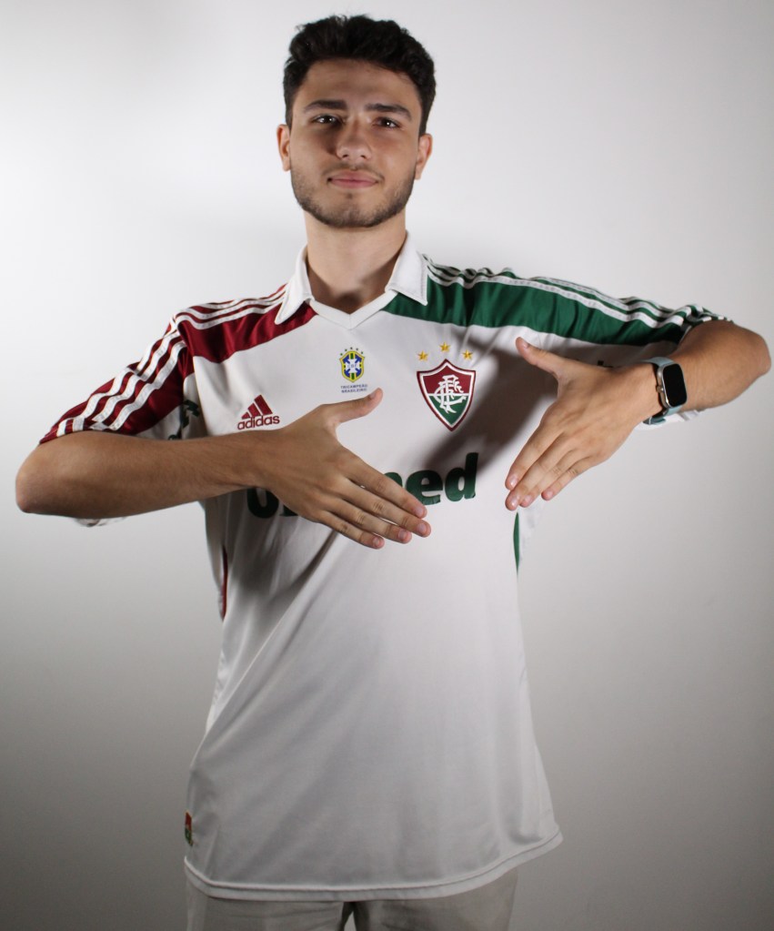 A imagem atual não tem texto alternativo. O nome do arquivo é: img_5890.jpg